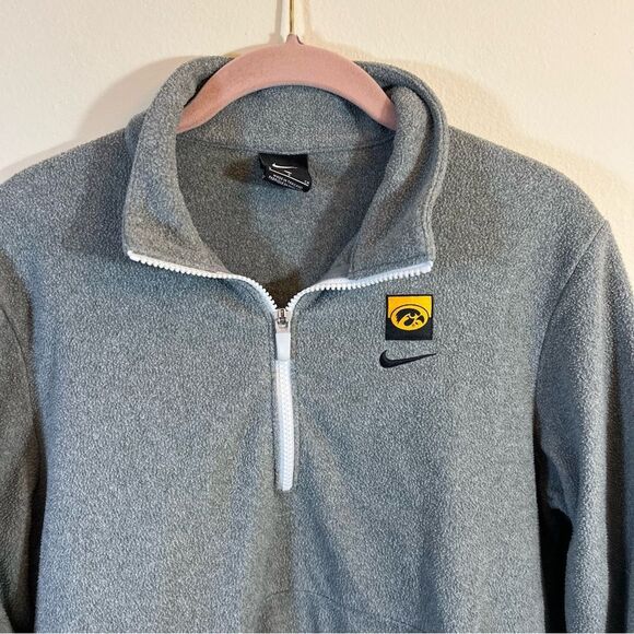 ✨ Nike Women’s Gray Iowa Hawkeyes Quarter Zip Fleece Pullover Small - Picture 2 of 12